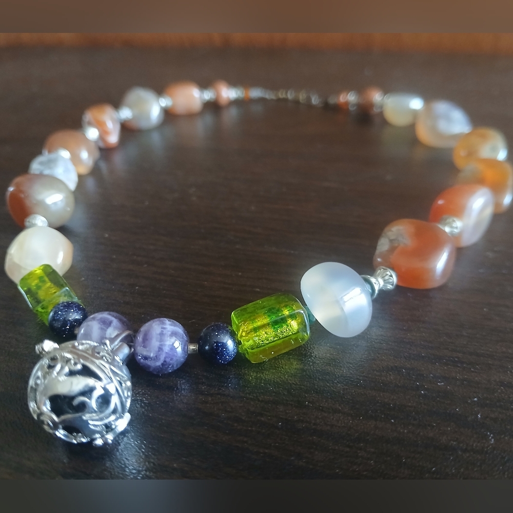 NWOT gorgeous ARTISIAN multi-gemstone lava bead locket necklace